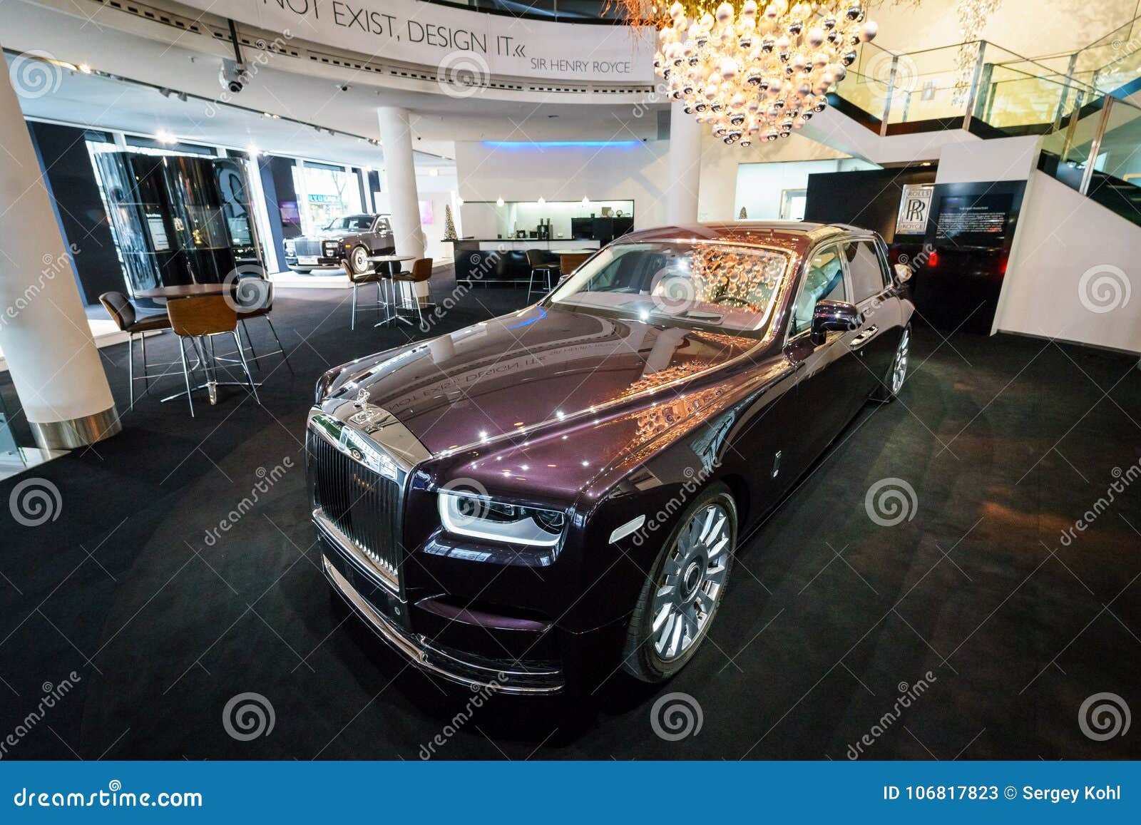 2022 RollsRoyce Phantom Interior Dimensions Seating Cargo Space  Trunk  Size  Photos  CarBuzz