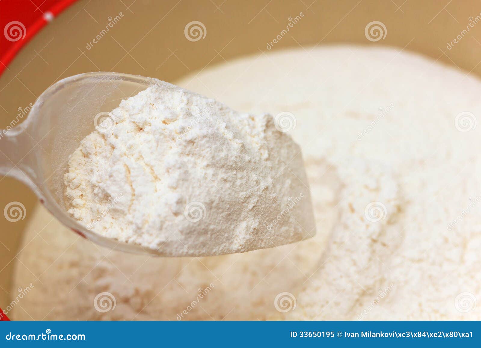 Full spoon of flour stock image. Image of background 33650195