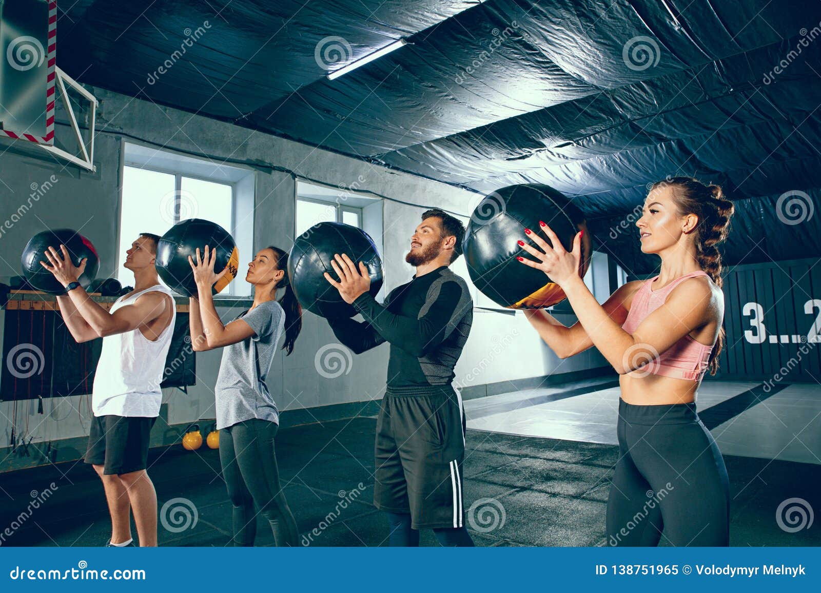Médecine Ball exercice Training fitness functional training  14kilos couleur gym