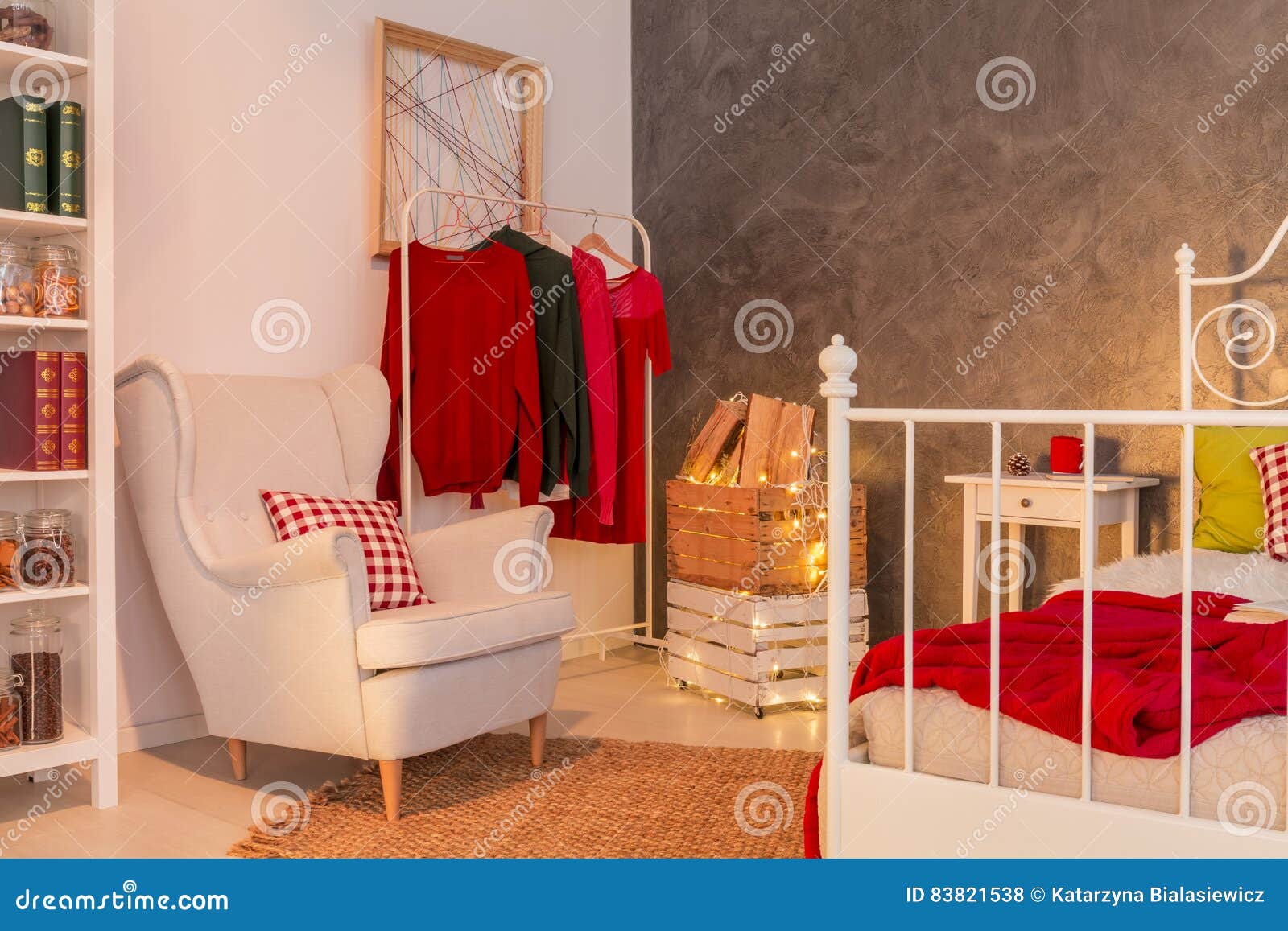 Wooden Crates In Bedroom Stock Photography 76146188