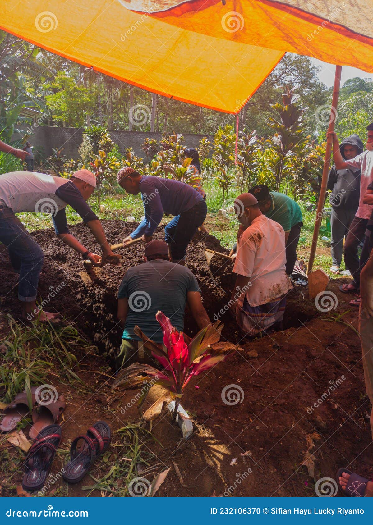 Funeral process editorial image. Image of natural, cemetery 232106370