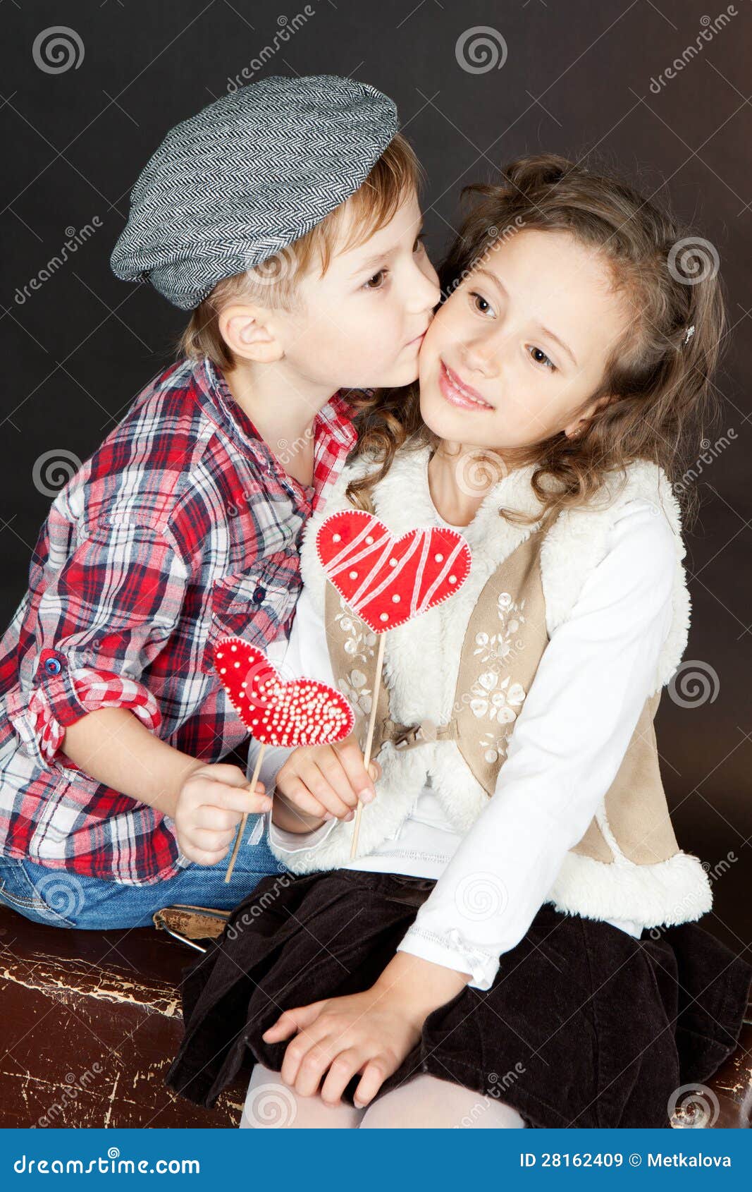 Funny Little Couple in Love Stock Image - Image of kiss, childhood