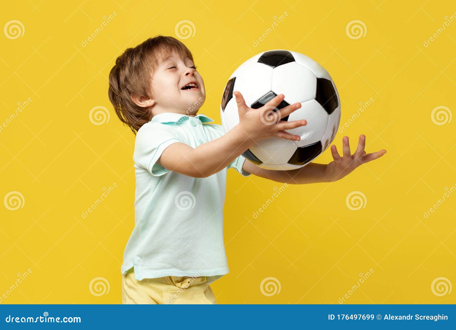 5,959 Funny Soccer Stock Photos - Free & Royalty-Free Stock Photos from Dreamstime 5,959 Funny Soccer Stock Photos - Free & Royalty-Free Stock Photos from Dreamstime