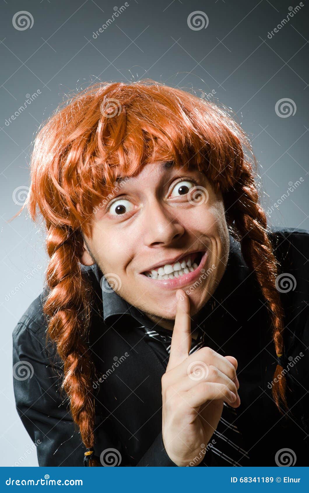Taktil sans vakuum ego The Funny Man with Red Hair Wig Stock Image - Image of pigtail, funny:  68341189
