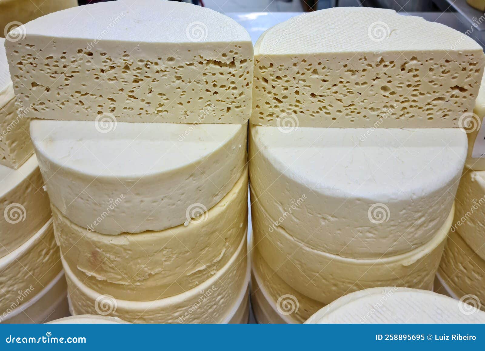 furadinho cheese produced in minas gerai