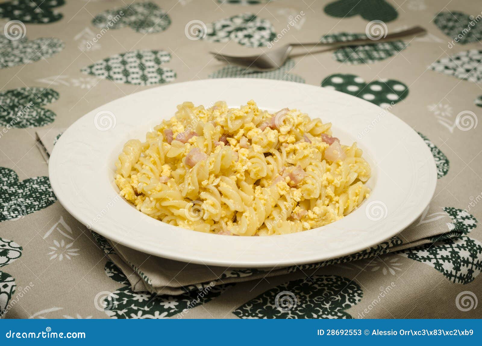 Fusilli alla carbonara stock image. Image of fork, plate 28692553