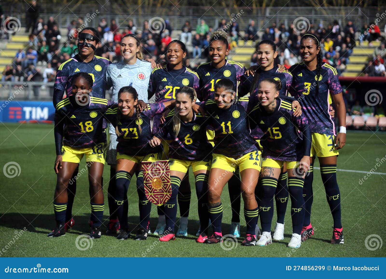 Futebol Feminino : Jogo Amigável De Futebol Itália Vs Colombia