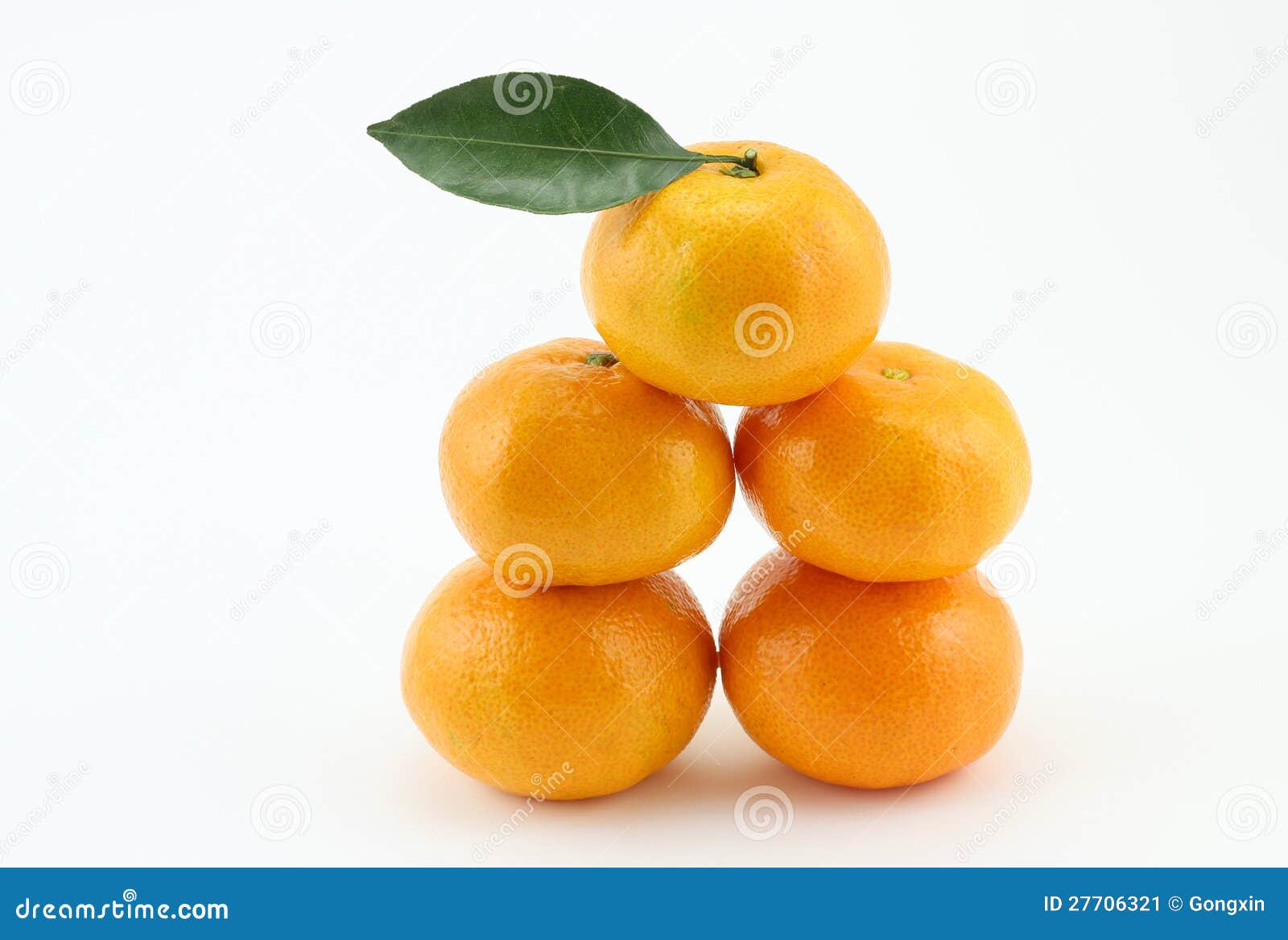 Fünf Orangen stockbild. Bild von ellipse, vitamine, fleisch - 27706321