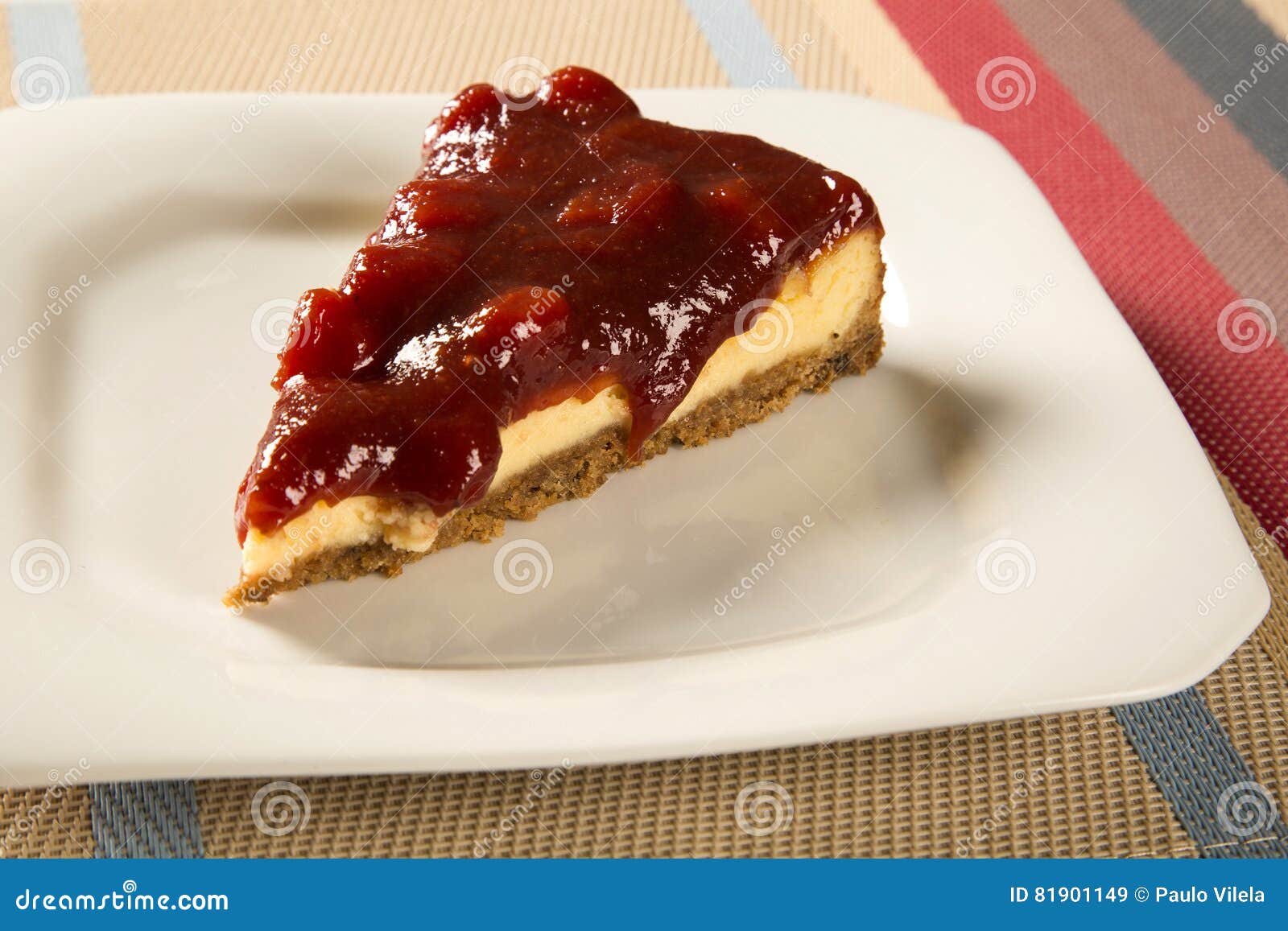 Gateau Au Fromage Avec La Confiture Bresilienne De Goiabada De La Goyave Du Plat Sur Le Tabl Image Stock Image Du Sauce Fond Gateau Au Fromage Avec La Confiture Bresilienne De Goiabada De La Goyave Du Plat Sur Le Tabl Image Stock Image Du Sauce Fond