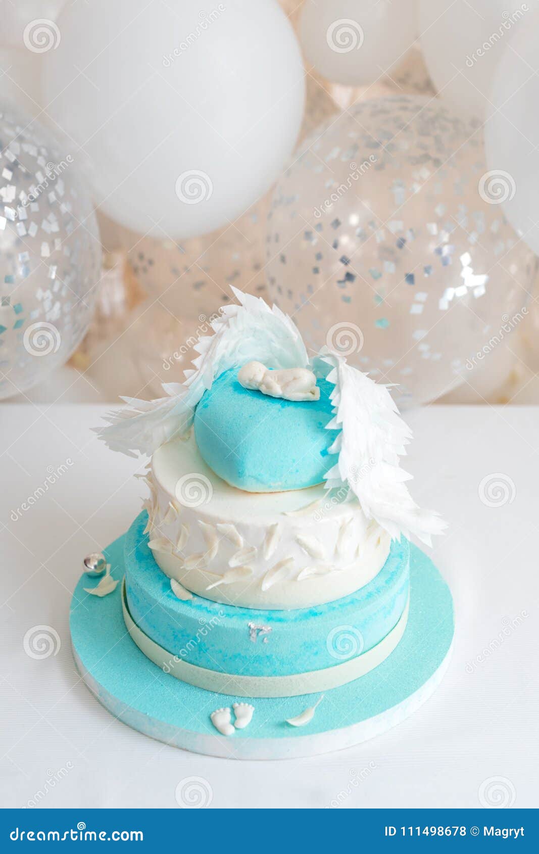 Gateau D Anniversaire Bleu Pour Le Bebe Premieres Decorations D Anniversaire D Enfant Avec Le Gateau Et Les Ballons Photo Stock Image Du Premieres Gateau Gateau D Anniversaire Bleu Pour Le Bebe Premieres Decorations D Anniversaire D Enfant Avec Le Gateau Et Les Ballons Photo Stock Image Du Premieres Gateau