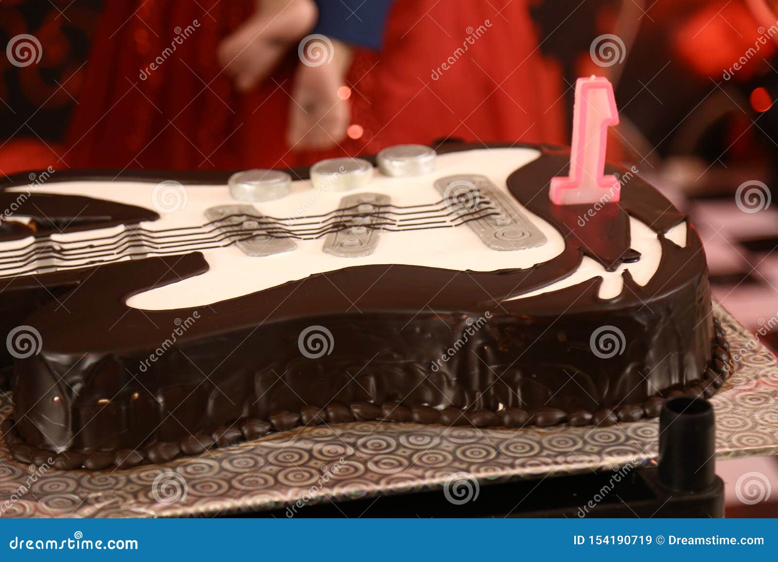 Gateau D Anniversaire Pour Le Bebe De 1 An Image Stock Image Du Gosse Plus