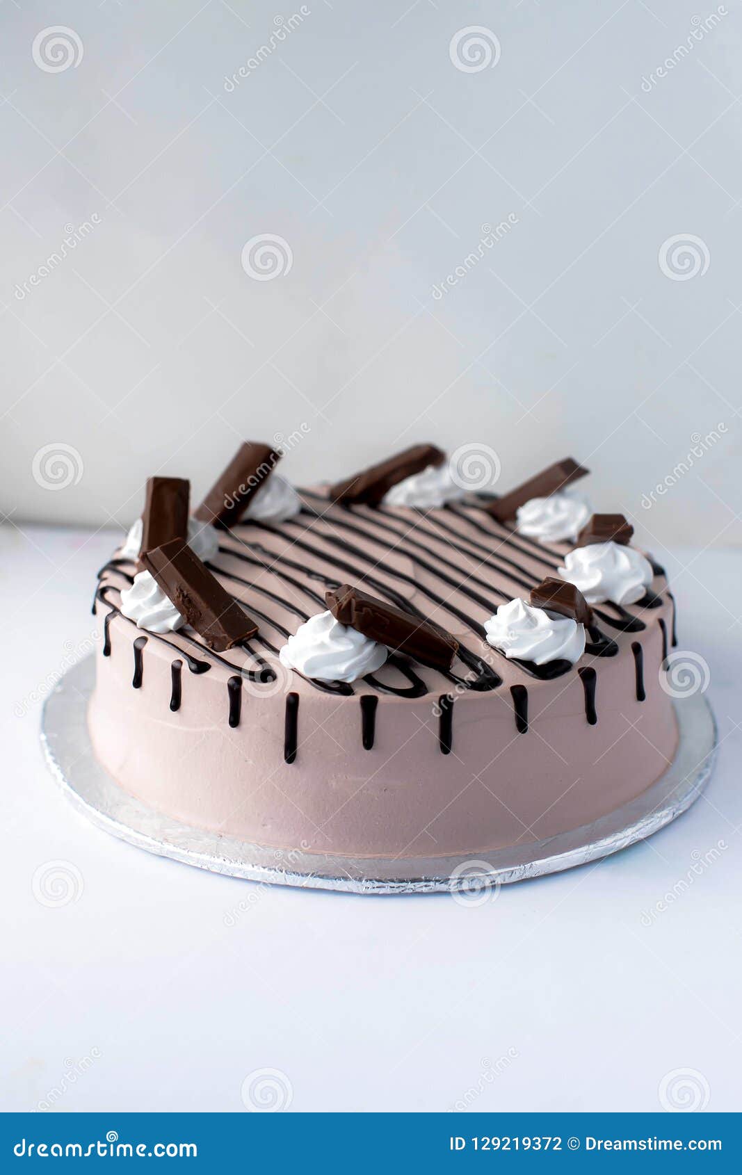 Gateau De Chocolat De Kitkat Photo Stock Image Du Colore Vacances