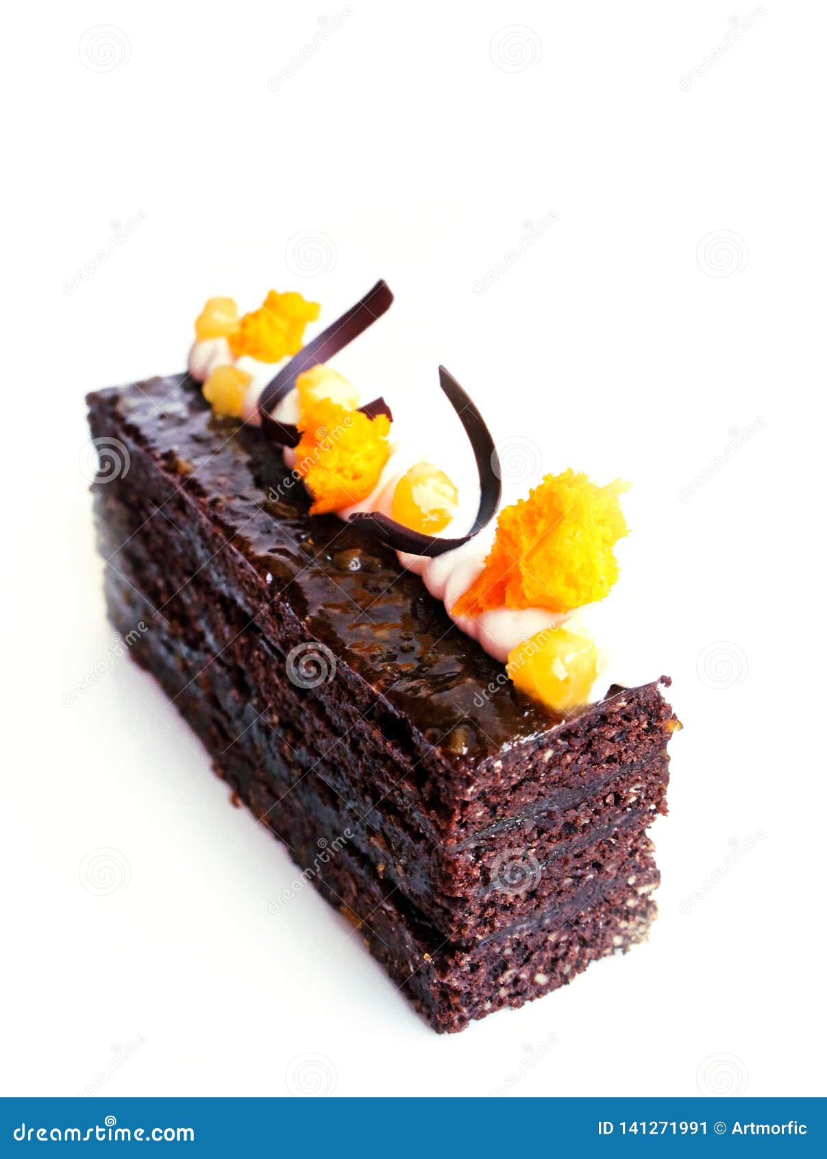 Gateau De Chocolat De Sacher Avec Des Abricots Et Des Decorations De Chocolat Image Stock Image Du Beau Abricots Gateau De Chocolat De Sacher Avec Des Abricots Et Des Decorations De Chocolat Image Stock Image Du Beau Abricots