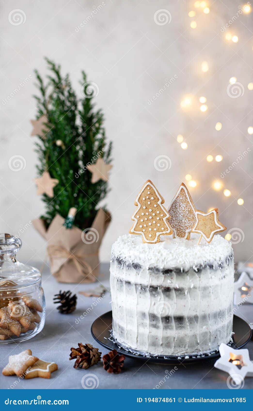 Pains, Pâtisseries, Gâteau De Noël Sur Le Fond En Bois Avec Des