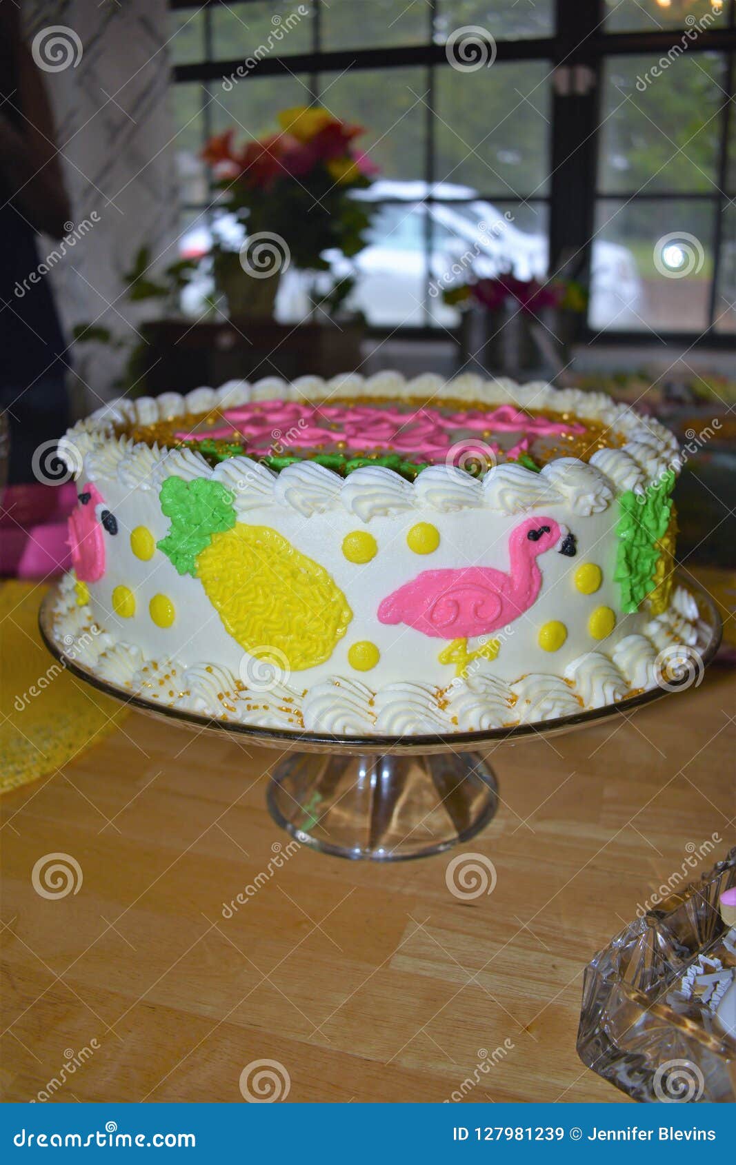 Gateau Rose De Flamant Image Stock Image Du Anniversaire