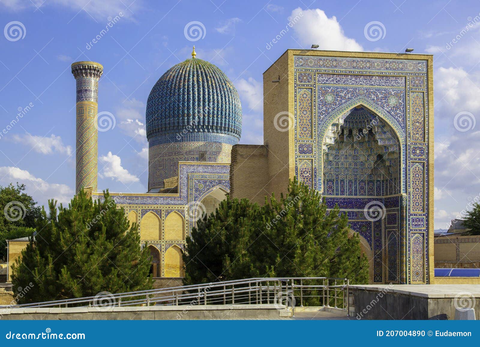 Samarkand - Guri Amir Mausoleum of the Turco-Mongol Conqueror Timur  Tamerlane Stock Photo - Image of registan, ancient: 207004890