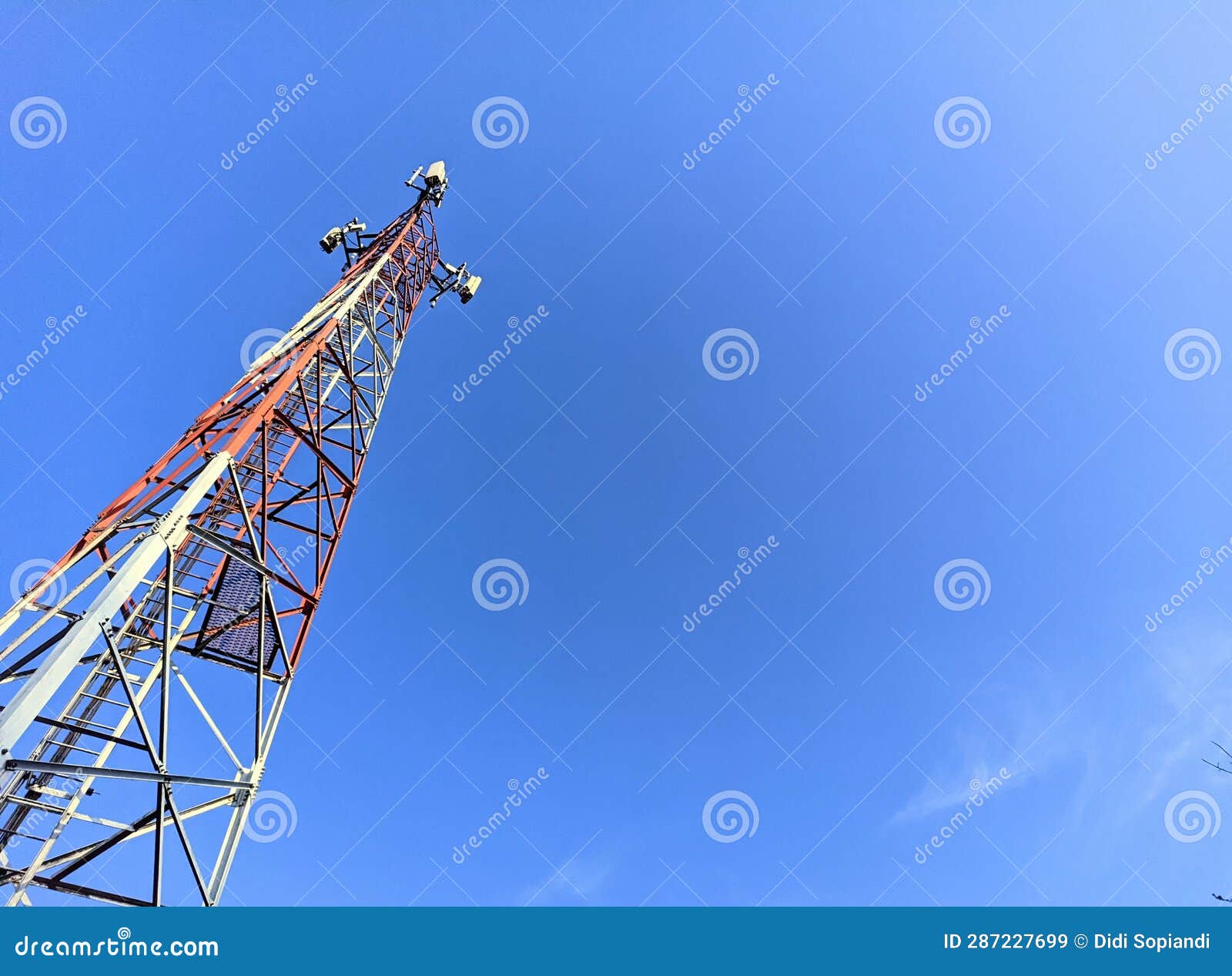 4g cellular comunication tower
