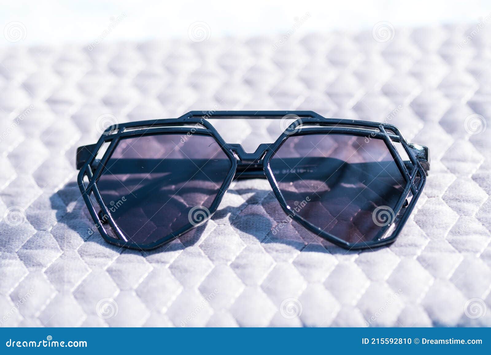 Lentes futuristas para el verano