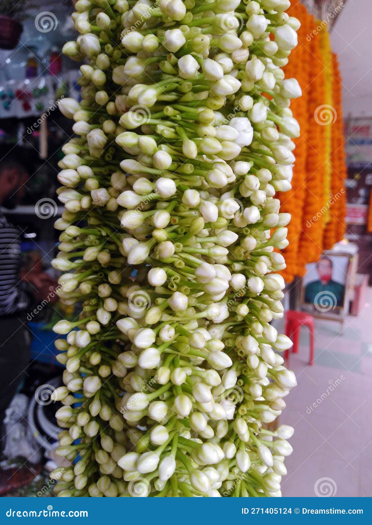 Details more than 150 gajra flowers for hair latest