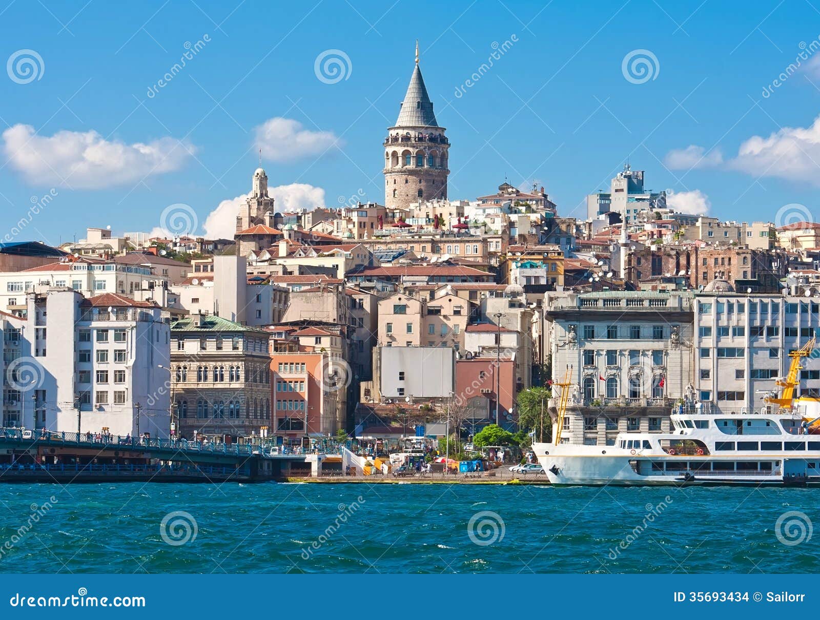 Galata område nära guld- horn- hamn i Istanbul, Turkiet