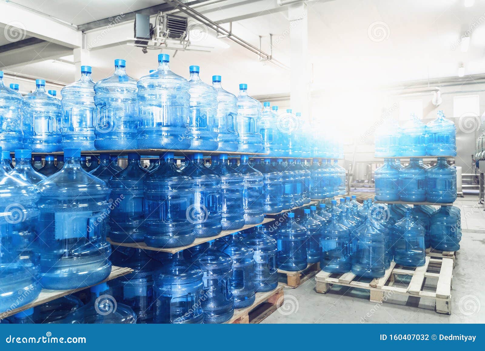 https://thumbs.dreamstime.com/z/gallons-plastic-bottles-purified-drinking-water-pallets-water-production-factory-interior-inside-sunlight-gallons-160407032.jpg