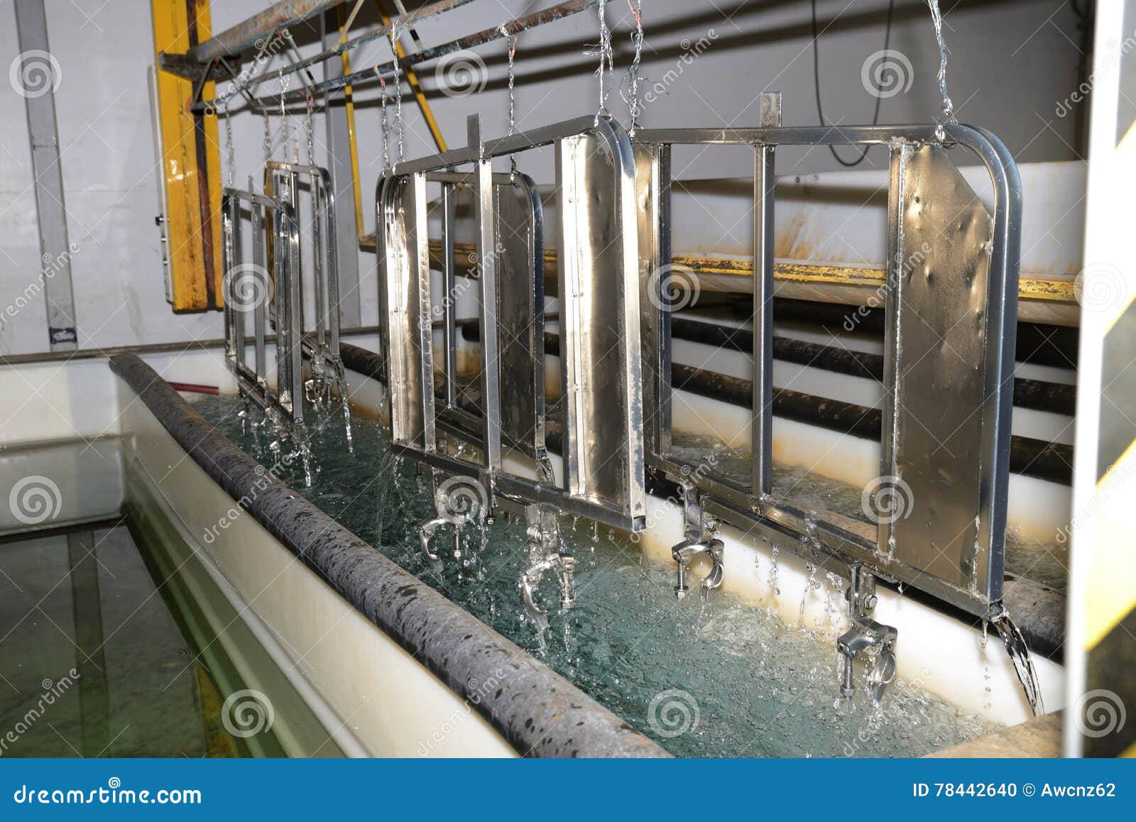 Galvanoplastie photo stock. Image du acier, galvanoplastie 78442640