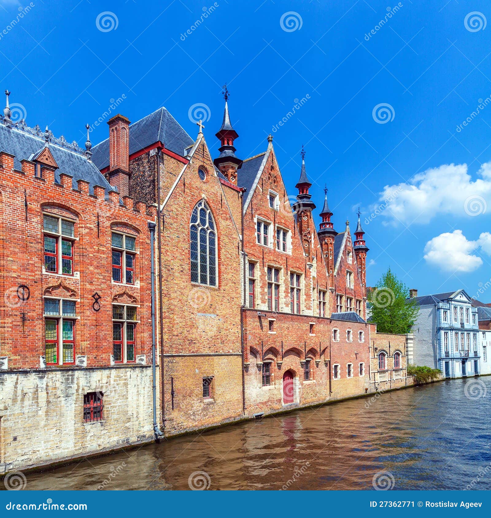 Gammala hus av Brugsen Vrije, Bruges, Belgien
