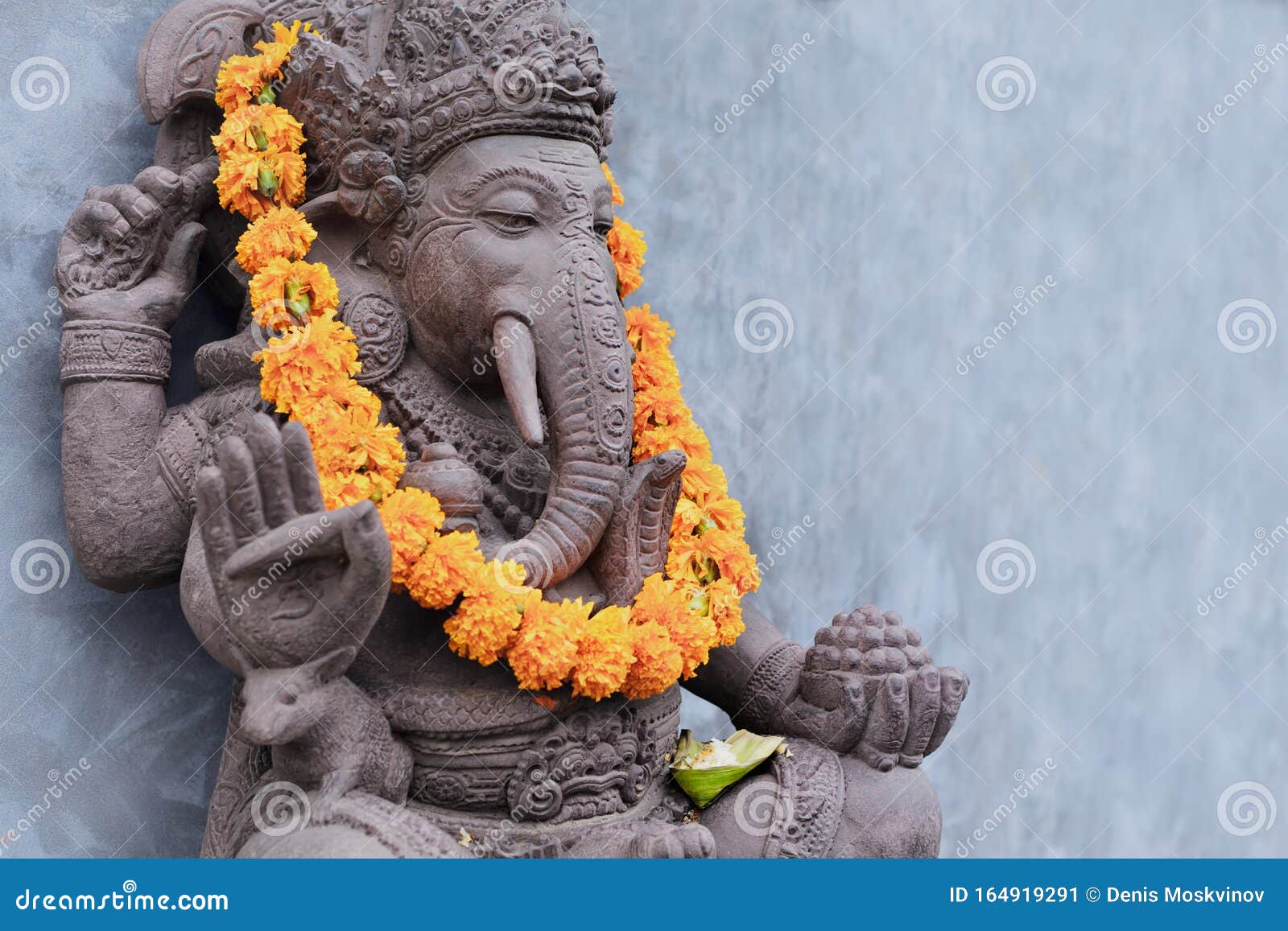 Story behind the asana: Lord Ganesha and Half Moon Pose : r/yoga