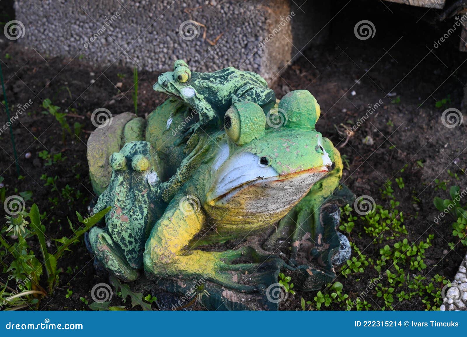 A Garden Figure Depicting a Frog Editorial Stock Image - Image of