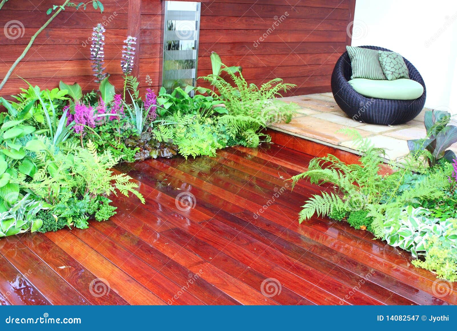 Garden seat stock image. Image of garden, growth, laminate 14082547
