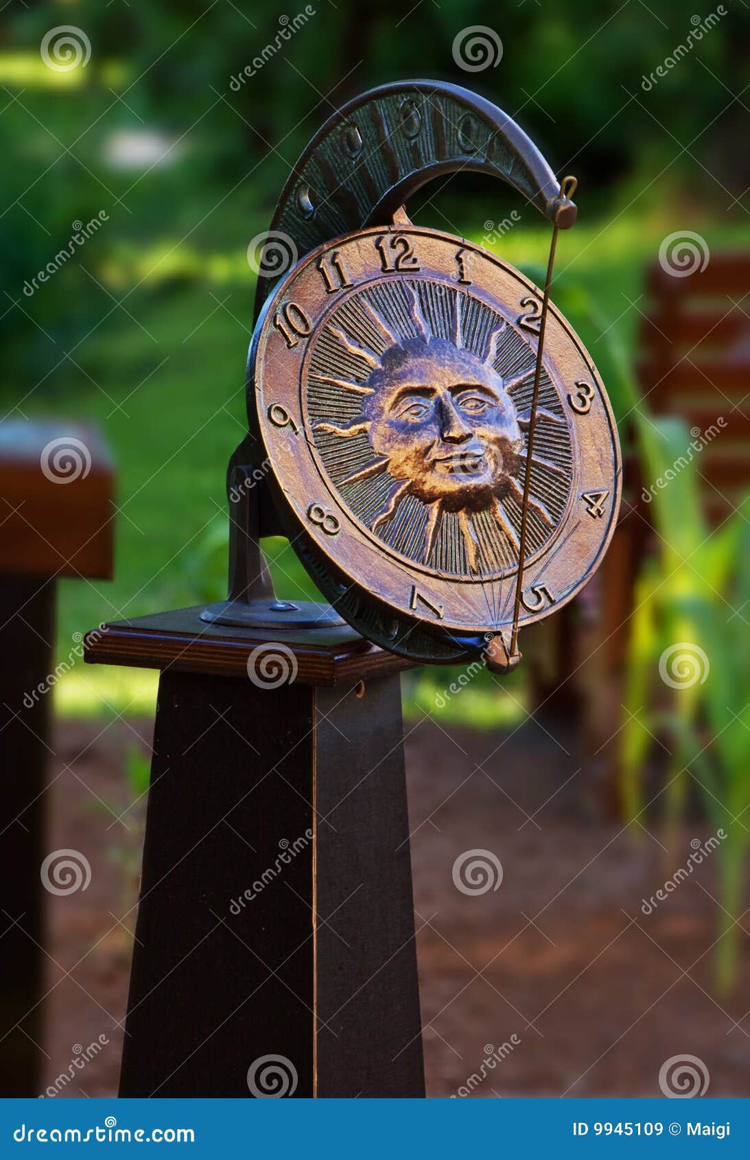 Garden sundial clock stock image. Image of close, single 9945109