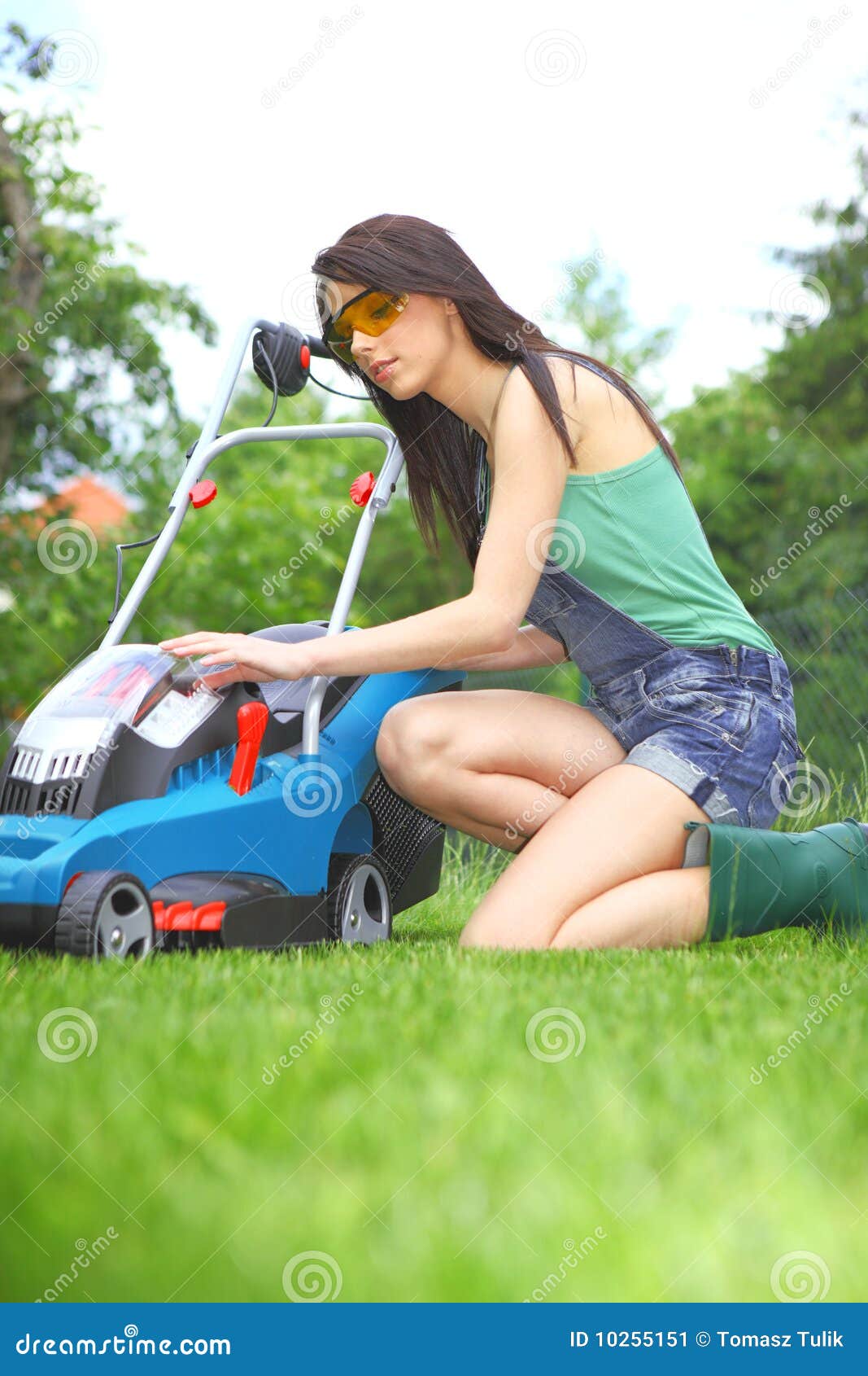 Pin Up Girl Lawn Mowers