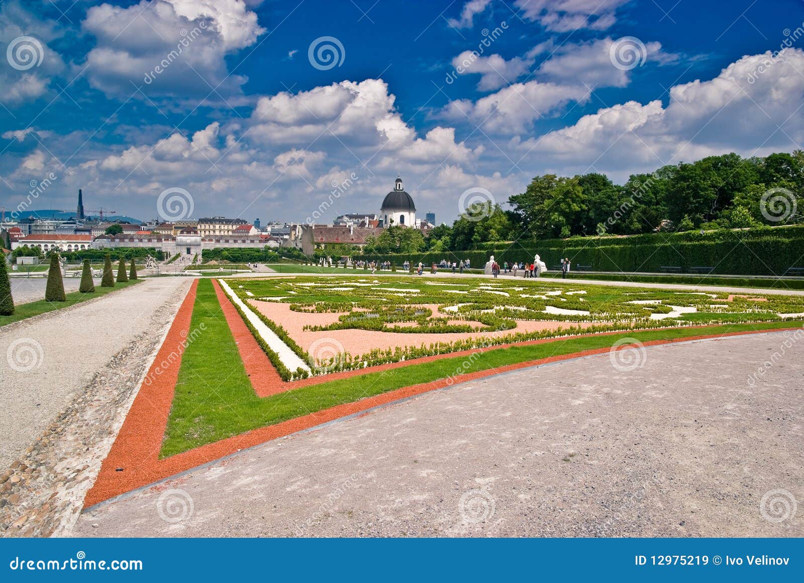 gardens of belvedere palace, viena