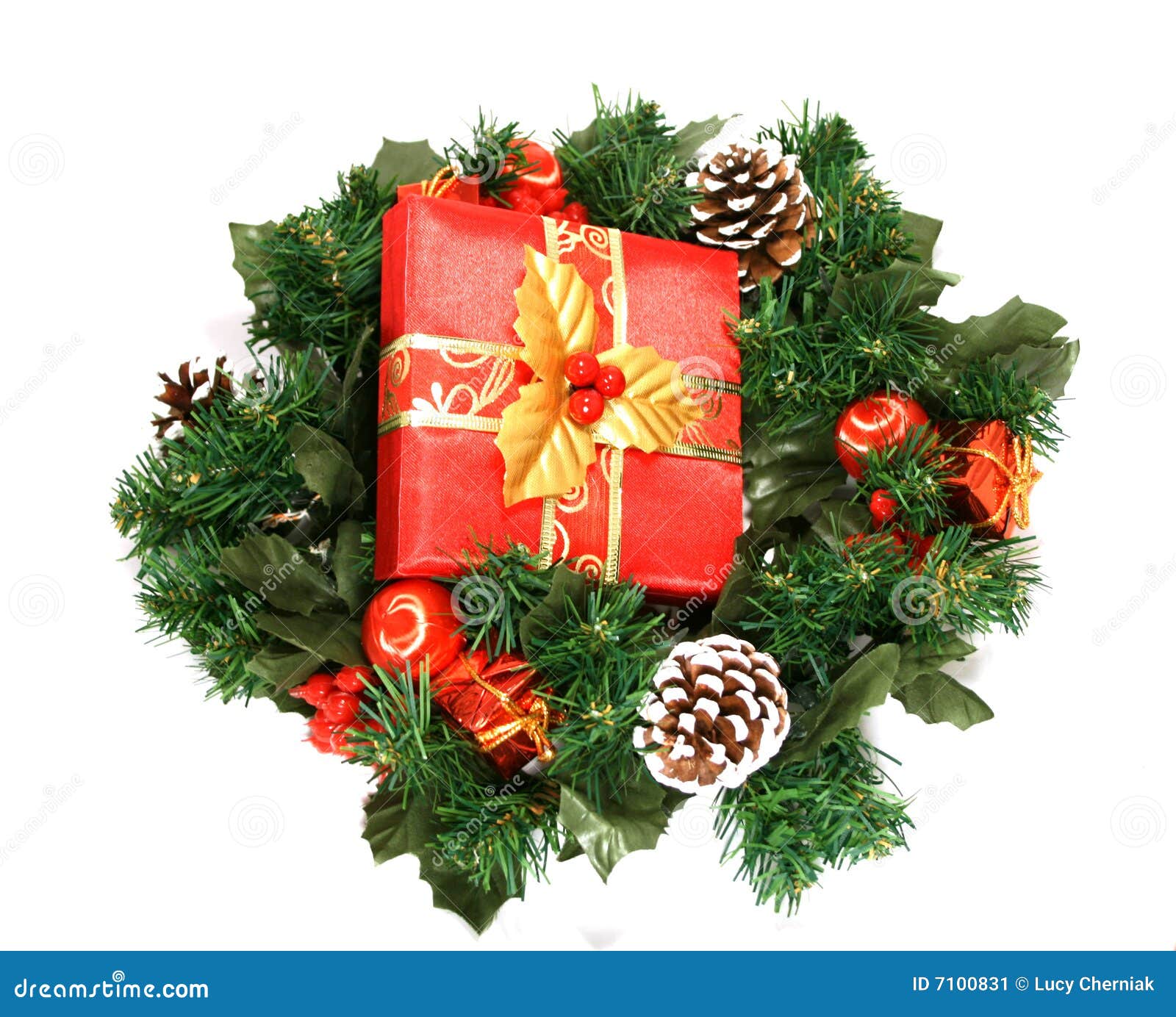 Garland with Gift Box stock image. Image of christmas 7100831
