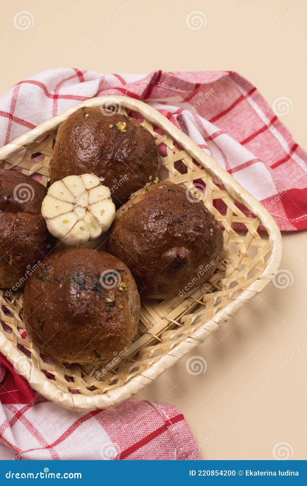Garlic Bread Buns in Straw Basket Bread Rolls with Garlic Yellow