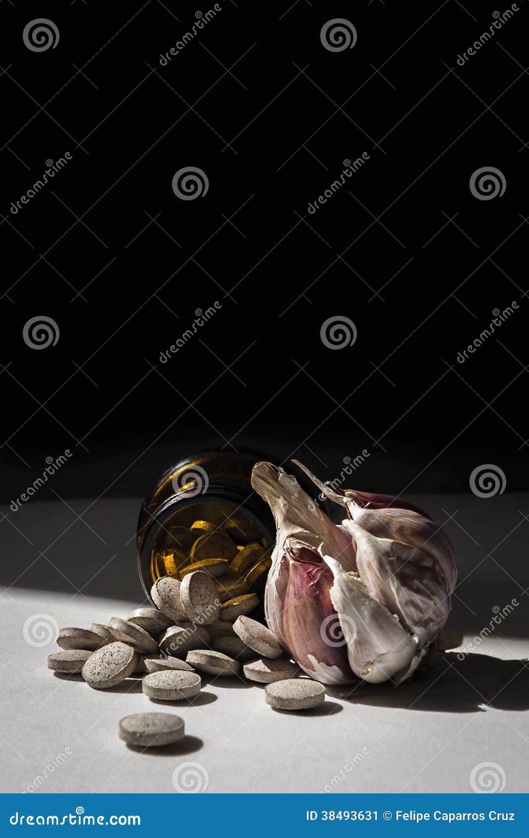 Garlic Capsules, Vitamins D Stock Image Image of omega, protection