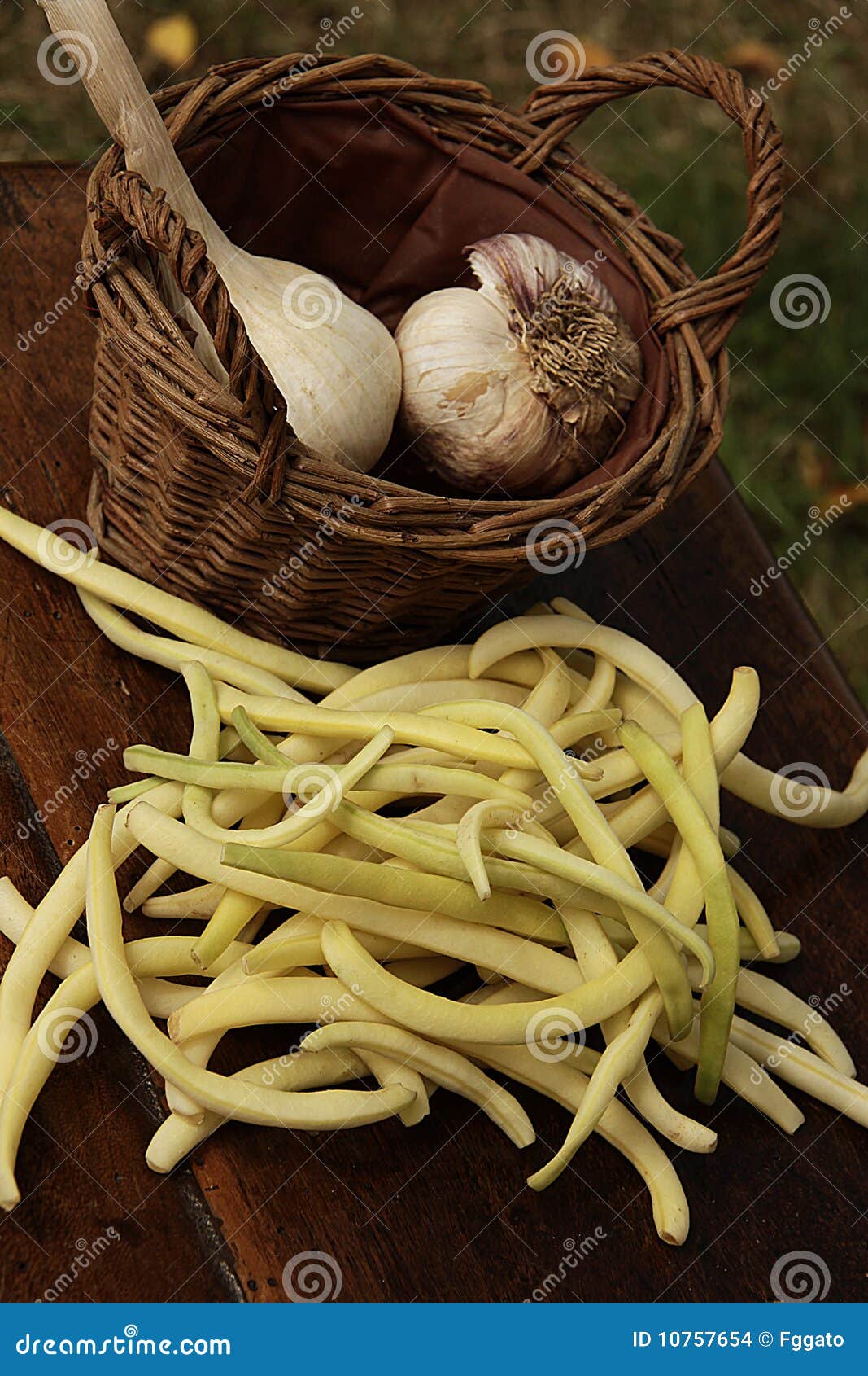 Garlic and french beans stock photo. Image of healthy 10757654