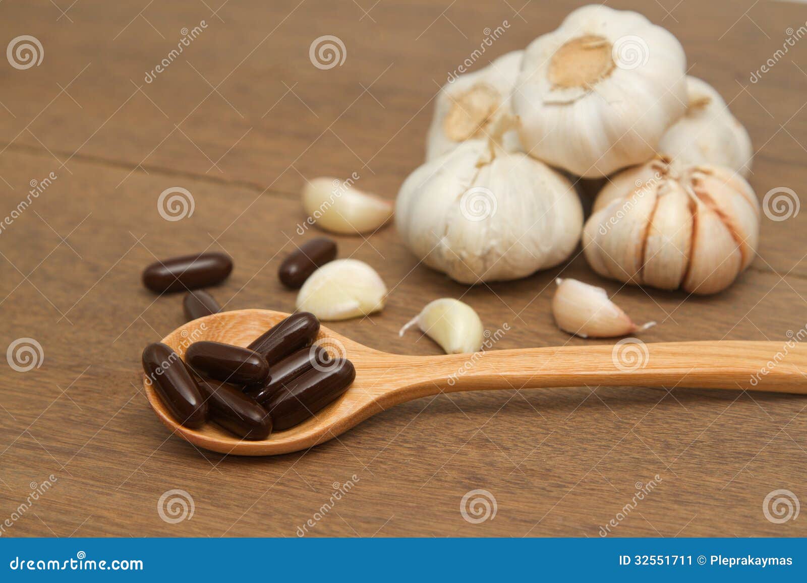 Garlic Herbal Supplement Pills Stock Image Image of medicine, medication 32551711