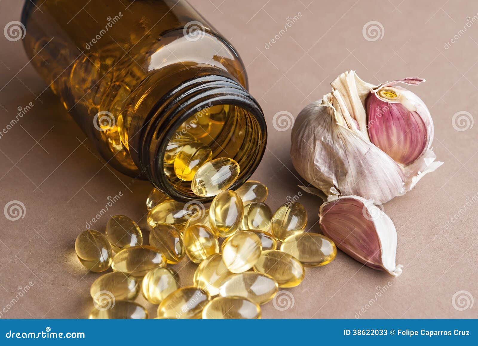 Garlic oil capsules stock image. Image of omega, product 38622033