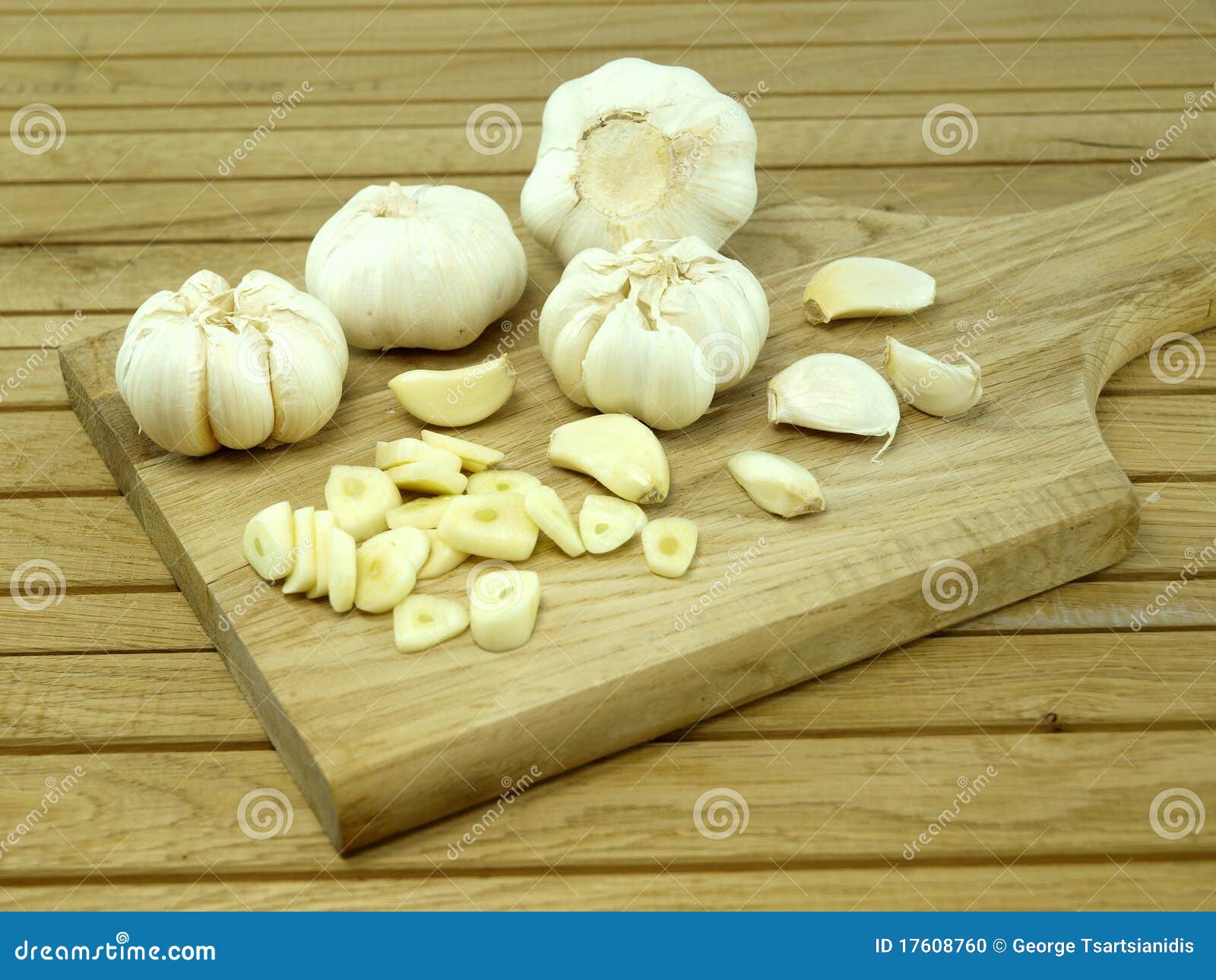 Garlic pods stock photo. Image of ingredient, kitchen 17608760