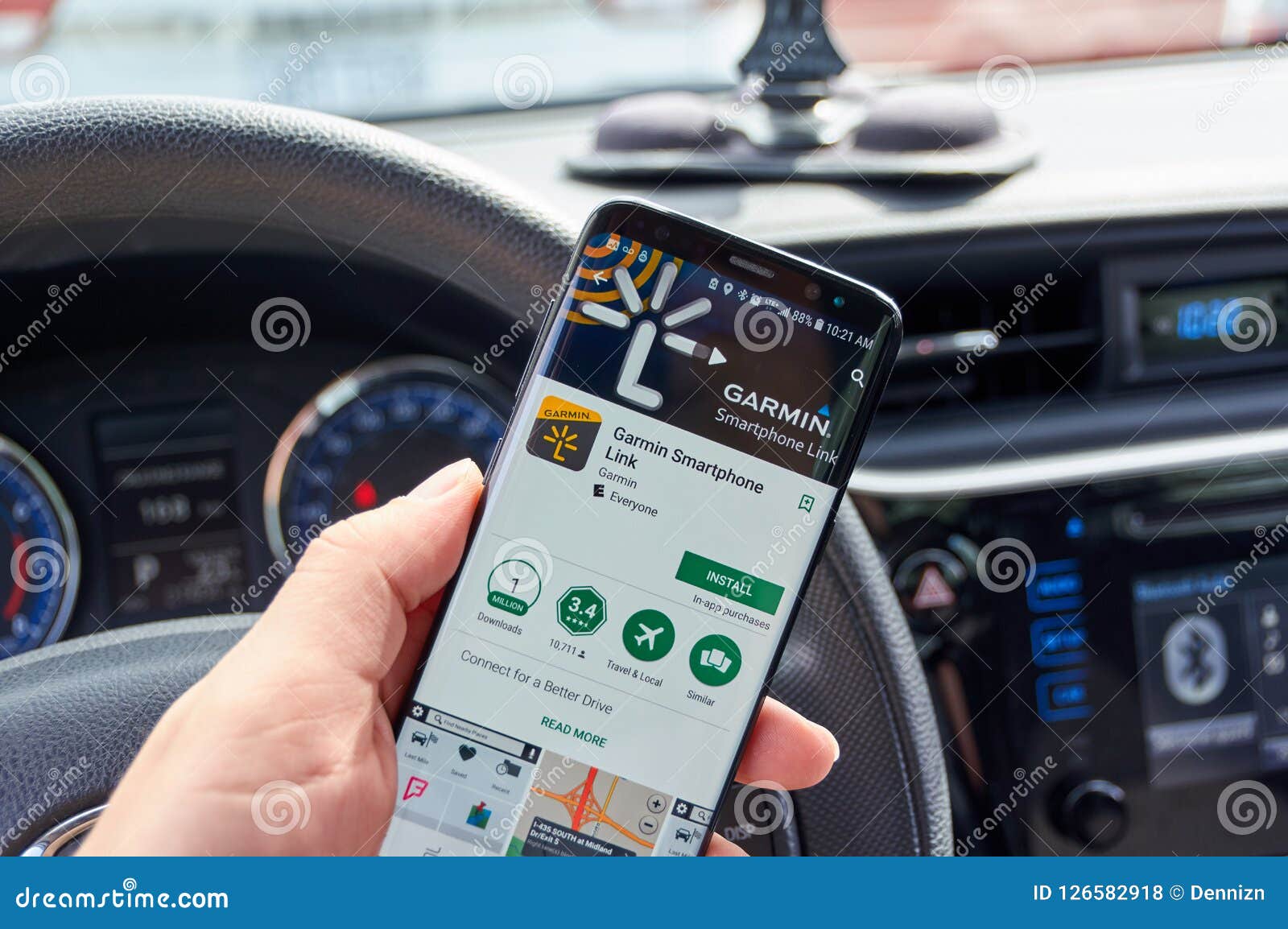 Garmin Smartphone Link App. Editorial Stock Photo - Image garmin, information: 126582918