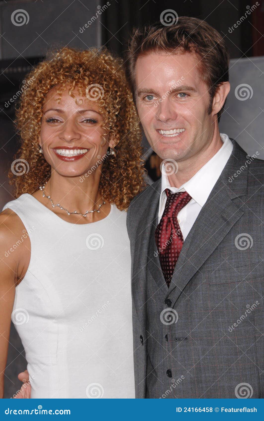 Garret Dillahunt, Alanna Masterson, Tom Payne, Christian Serratos, Michael  Cudlitz and Ross Marquand entertained the audience during their panel at  ATL Comic Convention last month. #TWD #walkingdead #TheWalkingDead #Atlanta, image size:1063x1690