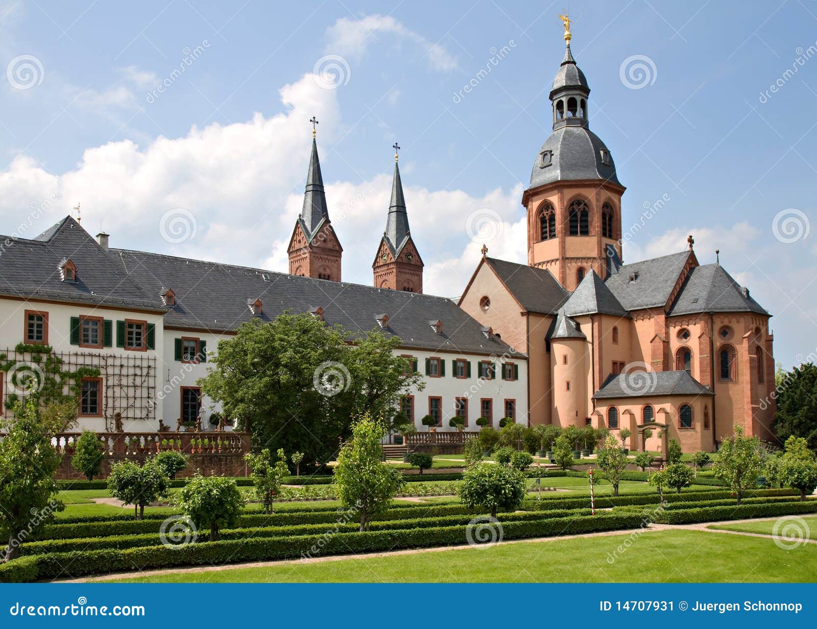 Garten Der Abtei Seligenstadt Stockbild Bild von kloster, nave 14707931
