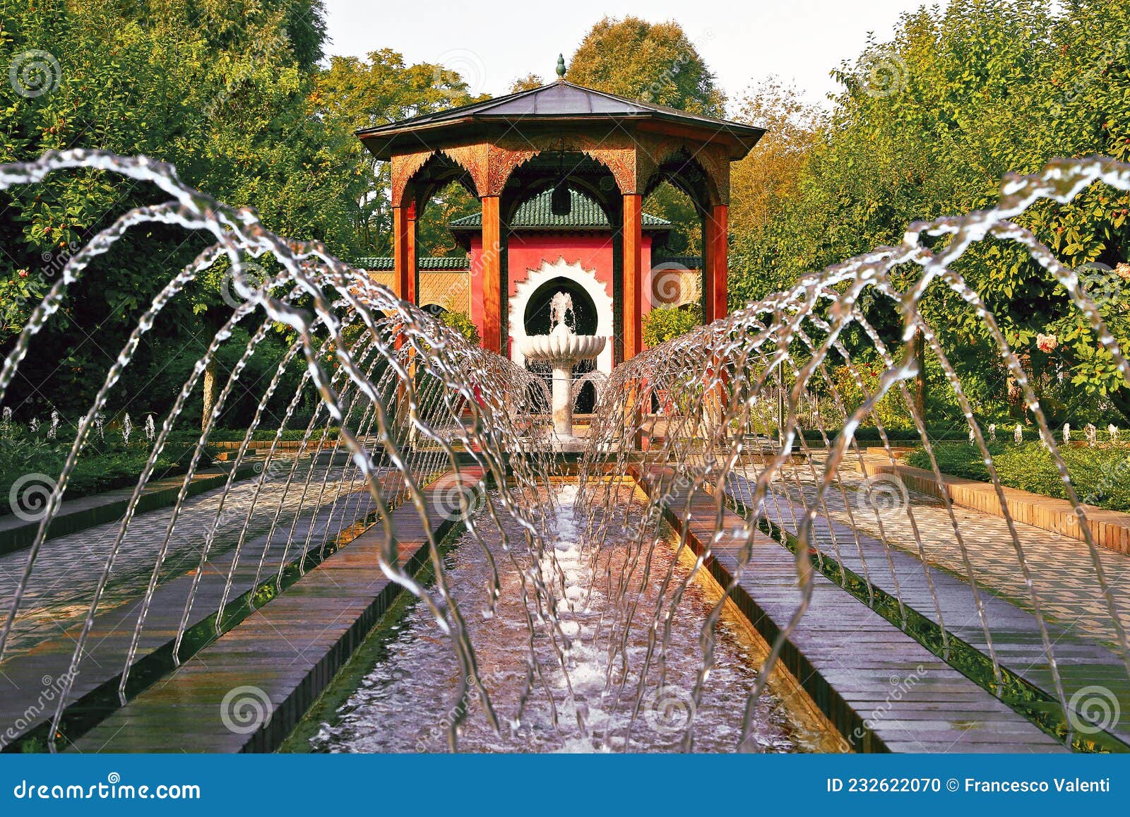 garten der welt (garden of world) berlin: oriental islamic fountain
