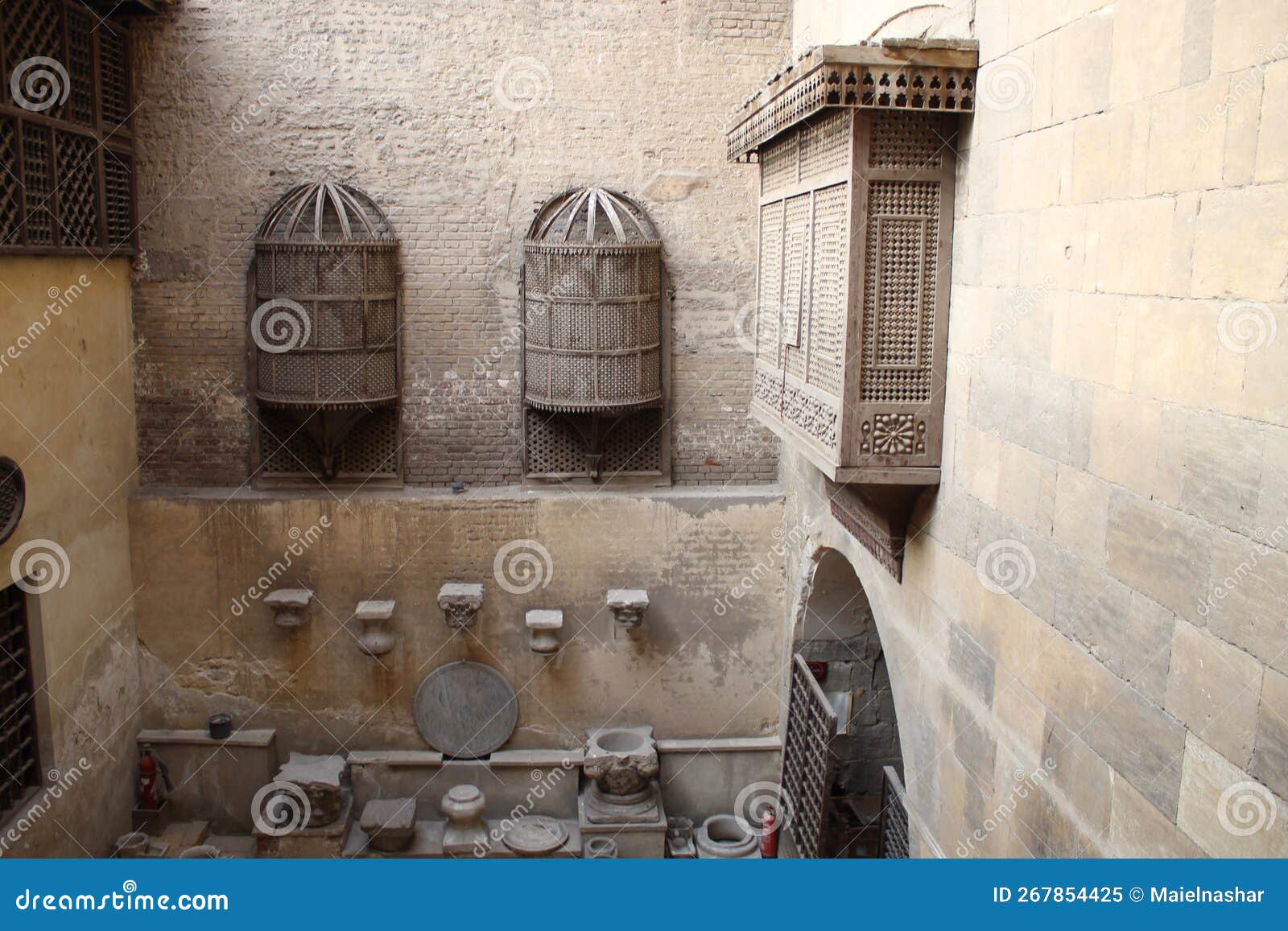 Gary Anderson house, Cairo editorial image. Image of sink 267854425