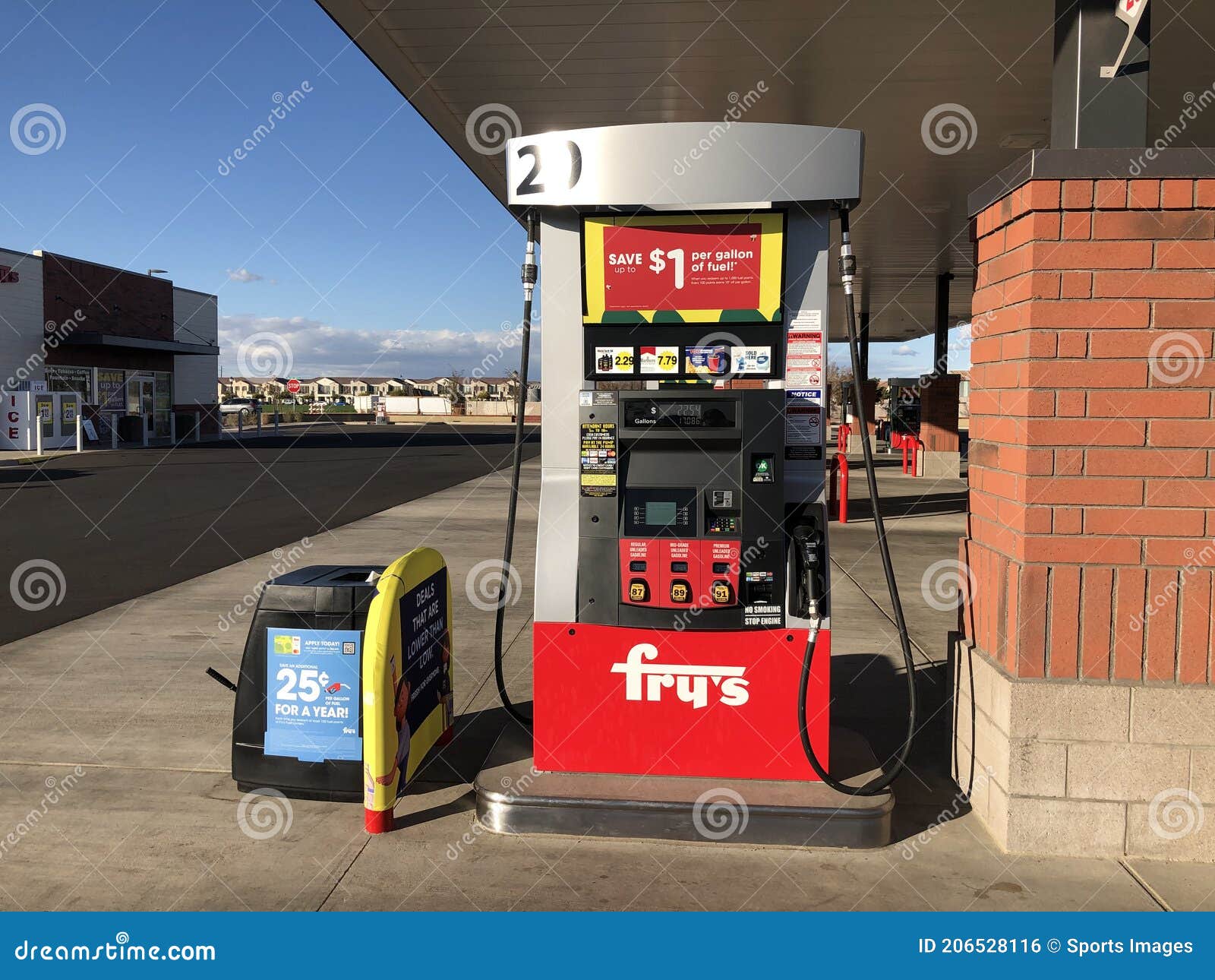 Gas Station editorial photo. Image of building, fossilfuel 206528116
