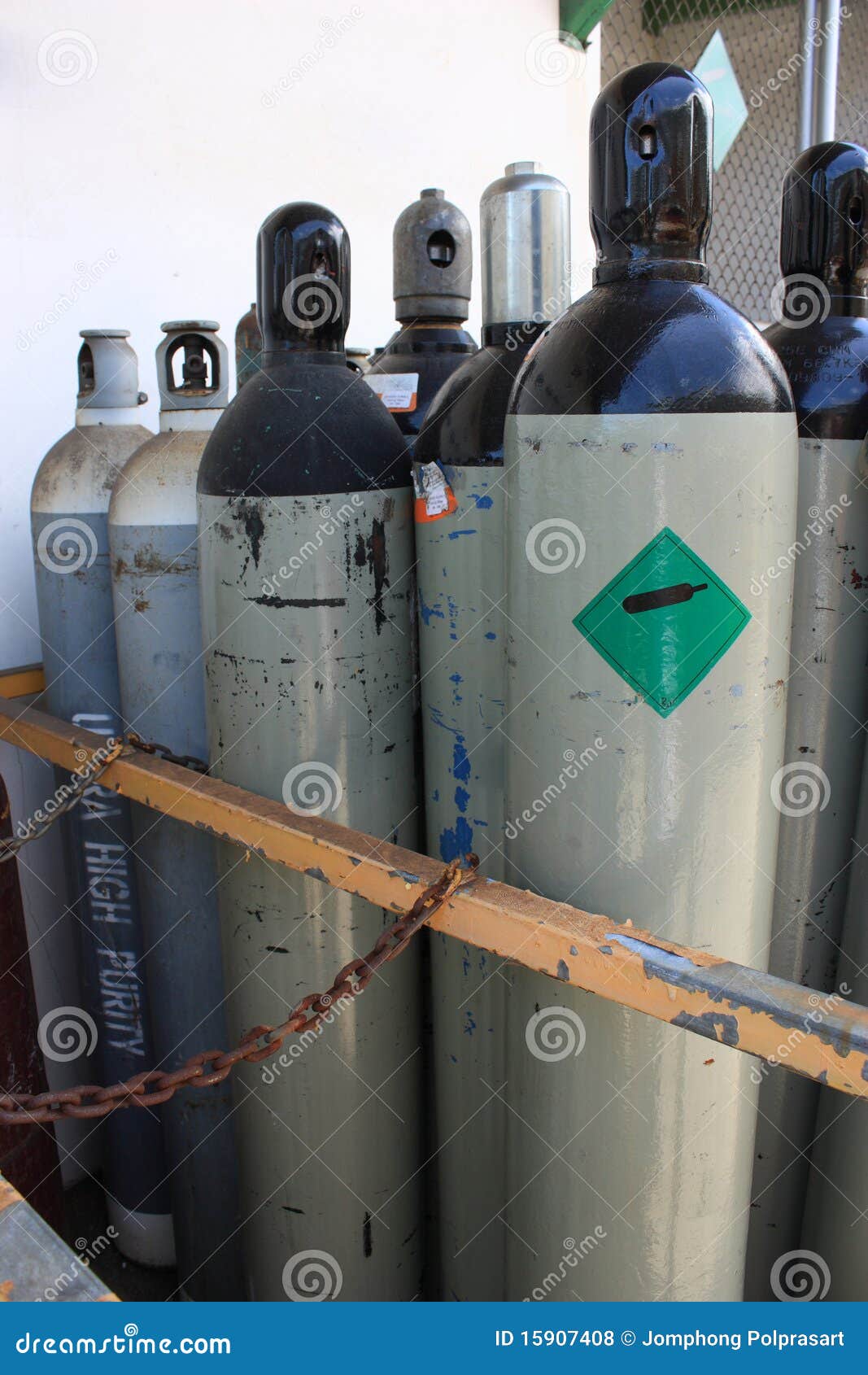 7,848 Welding Tanks Images, Stock Photos, 3D objects, & Vectors