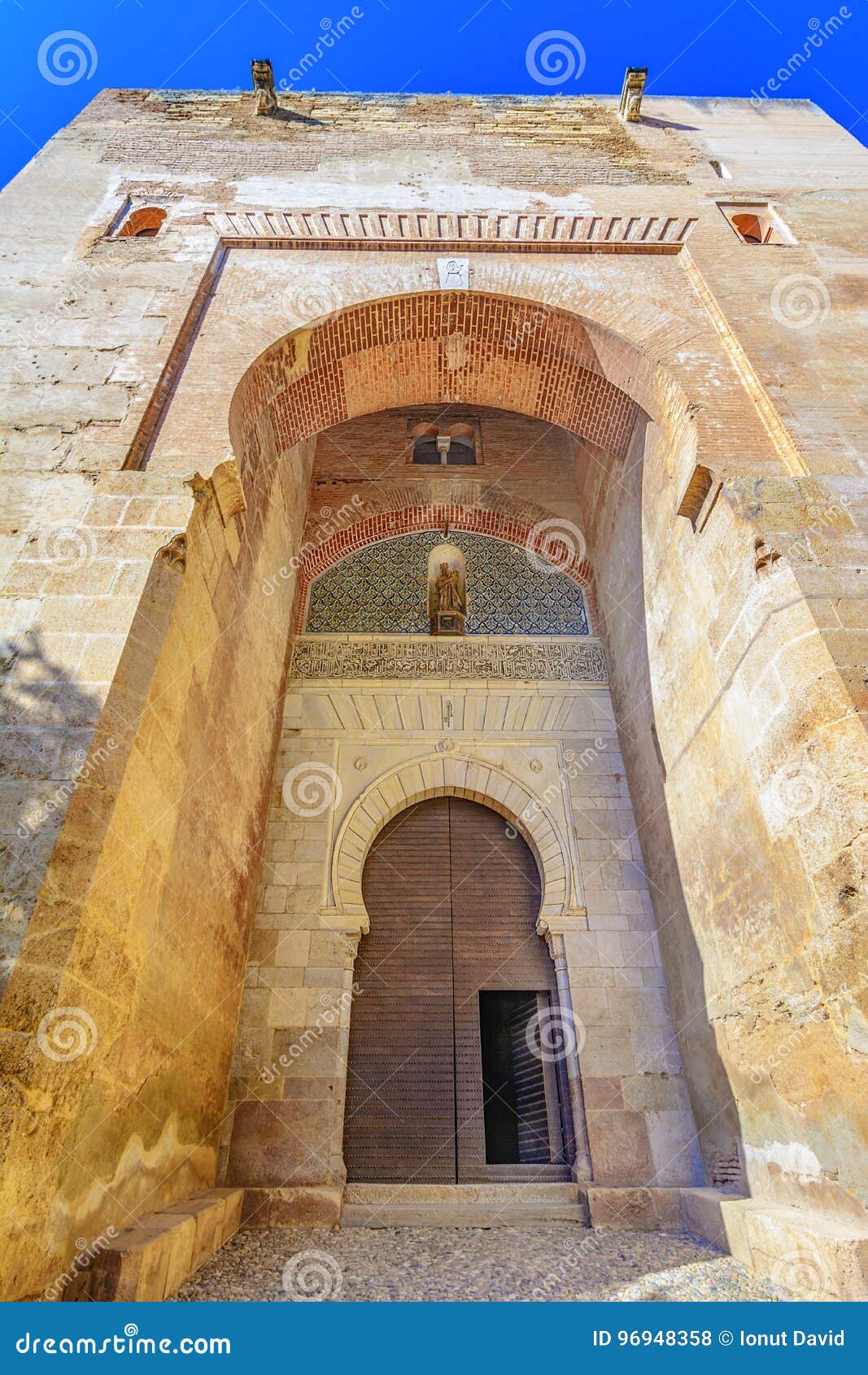 gate of justice,puerta de la justicia,alhambra, granada, spain,
