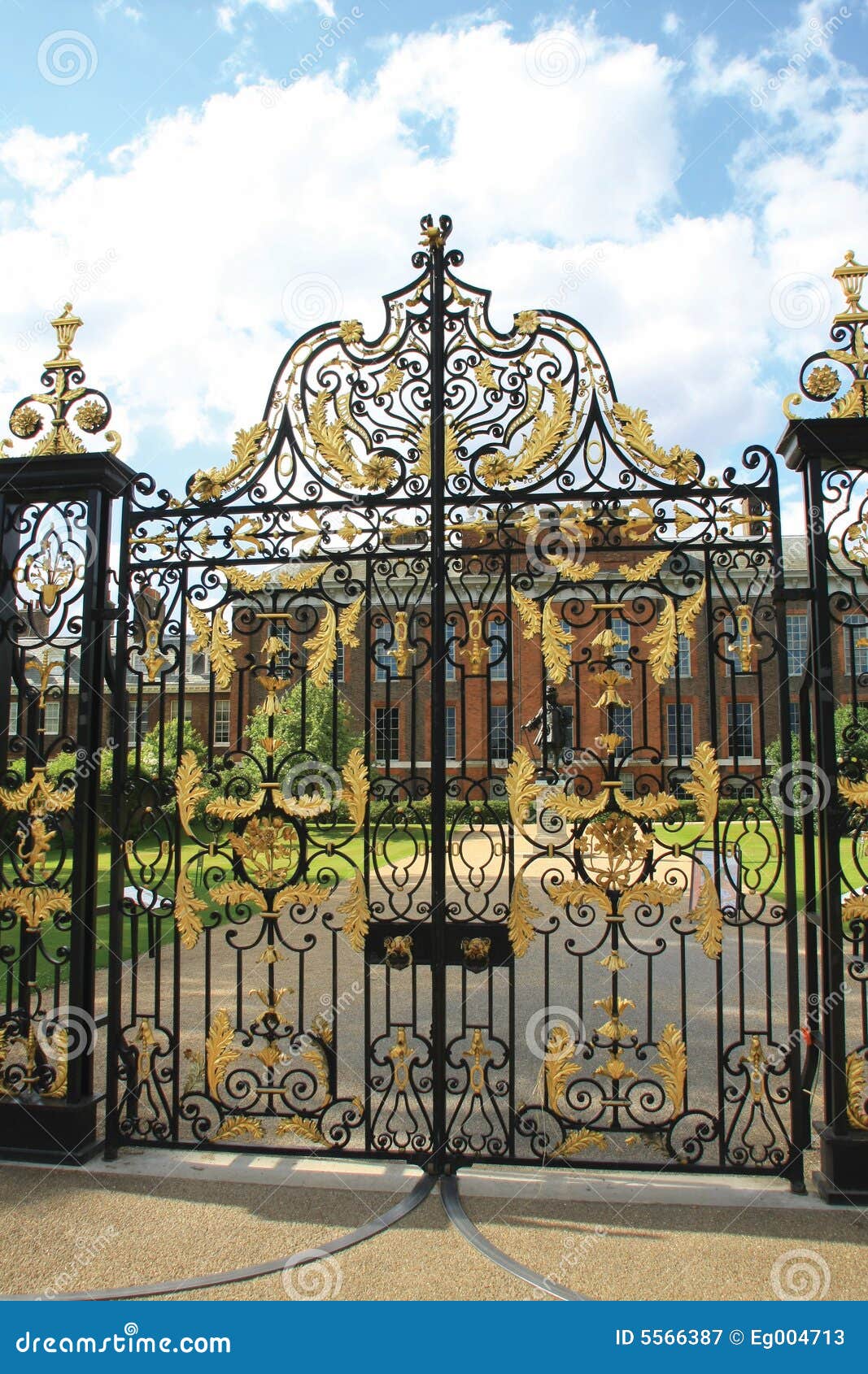 the gate at kensington palace