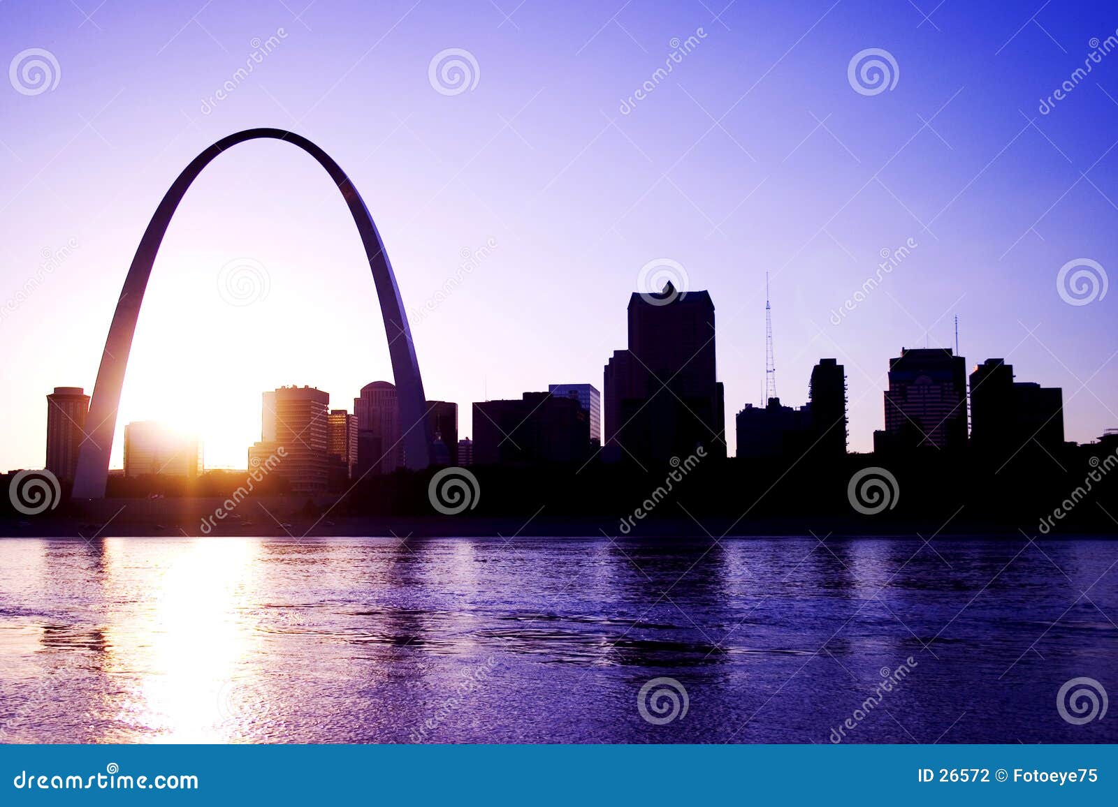 gateway arch st. louis missouri skyline